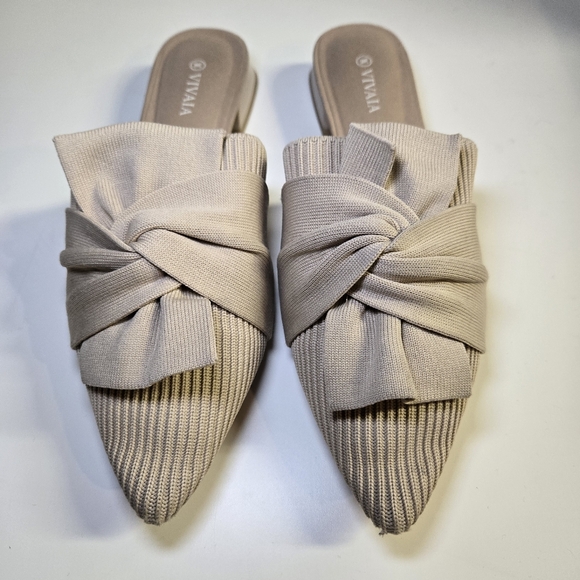 Viviana Shoes - Vivaia Yaffa Pointed-Toe Knot Mules Almond Tan Flat Slides Neutral Office Size 8